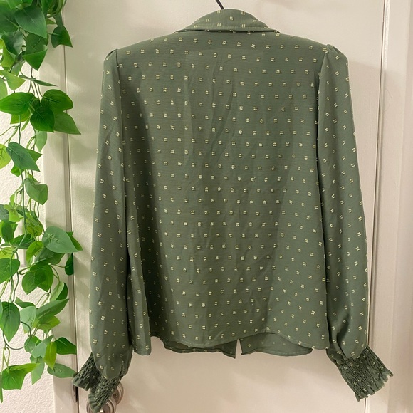 Button Up Blouse M - Picture 2 of 5